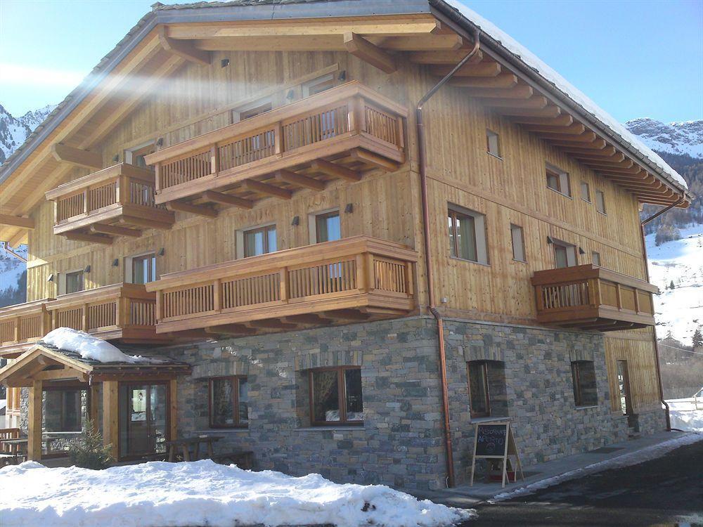 Albergo Punta Zerbion Champoluc Exterior photo