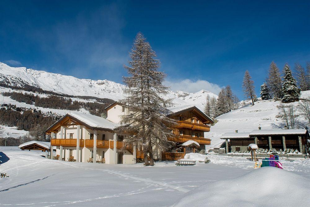 Albergo Punta Zerbion Champoluc Exterior photo